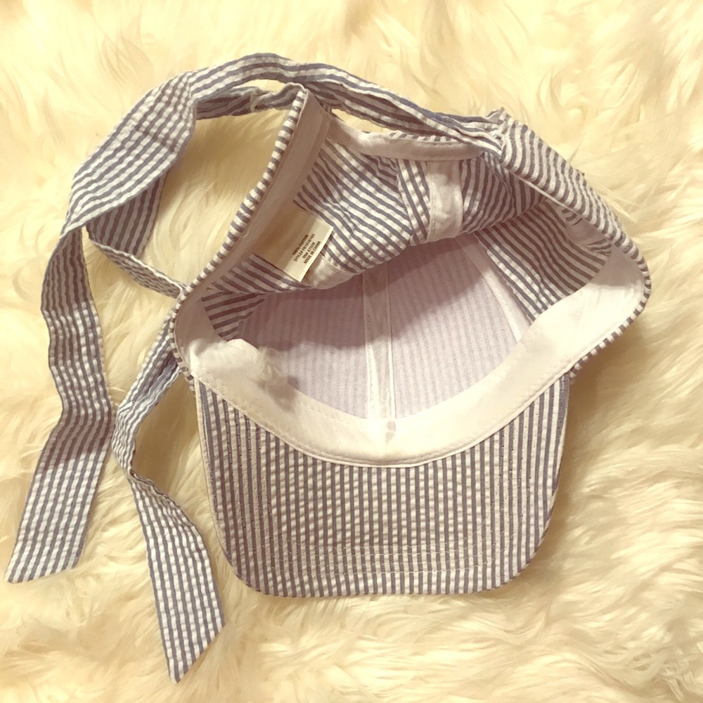 Francesca’s tie back hat NWOT